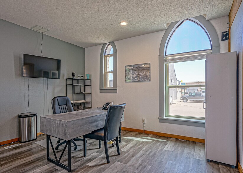 More Photos Of 431 University St, Trinidad Freestanding For Sale