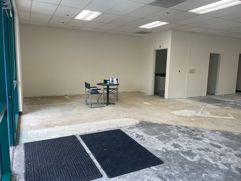 More Photos Of 2001 40th Ave, Capitola General Retail For Lease