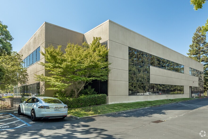 More Photos Of 110 Blue Ravine Rd, Folsom Office For Lease