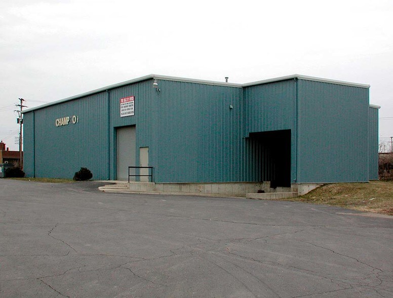 Primary Photo Of 1050 E Michigan Ave, Kalamazoo Warehouse For Sale