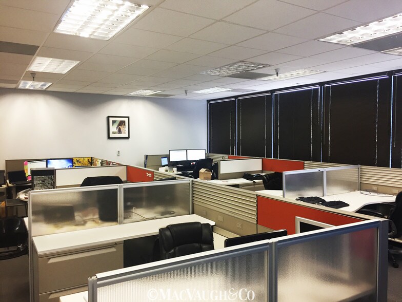 More Photos Of 150 S Los Robles Ave, Pasadena Office For Lease