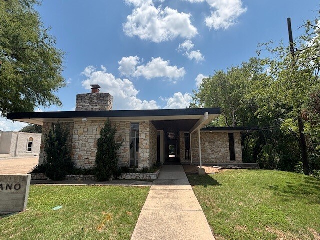 Primary Photo Of 2211 Hancock Dr, Austin Office Residential For Lease