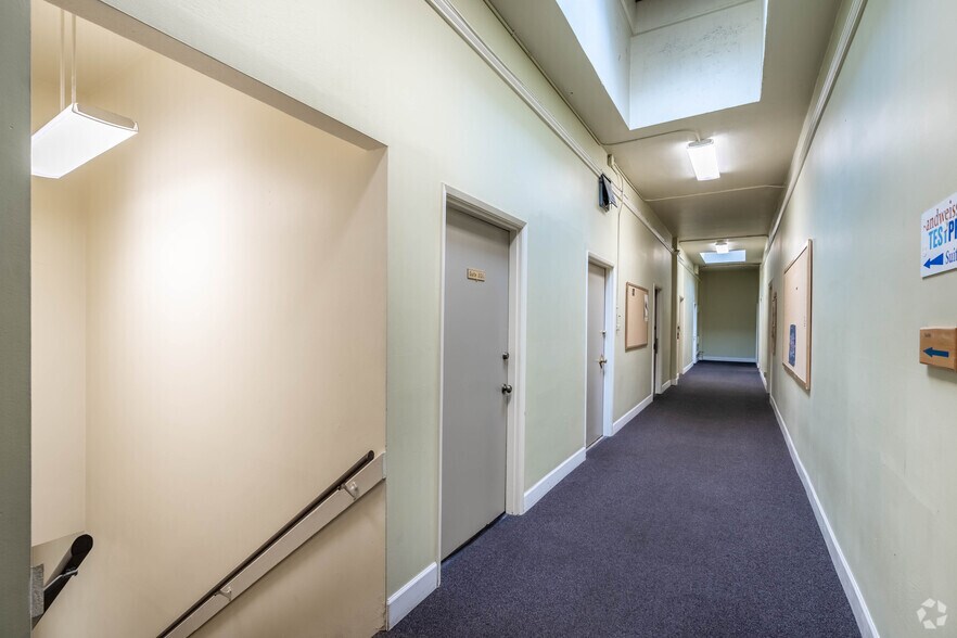 More Photos Of 4517 University Way NE, Seattle General Retail For Sale