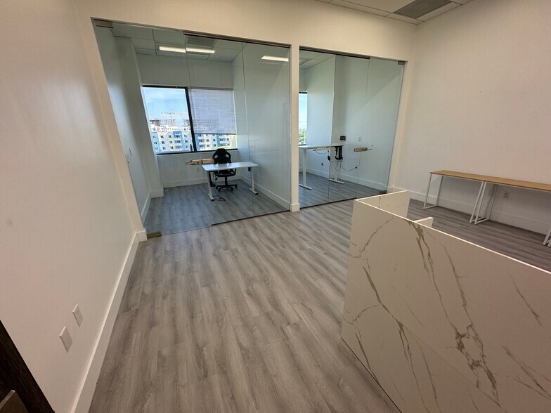 More Photos Of 19790 W Dixie Hwy, Aventura Office For Lease