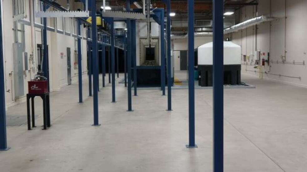 More Photos Of 2400 S Roosevelt St, Tempe Warehouse For Sale