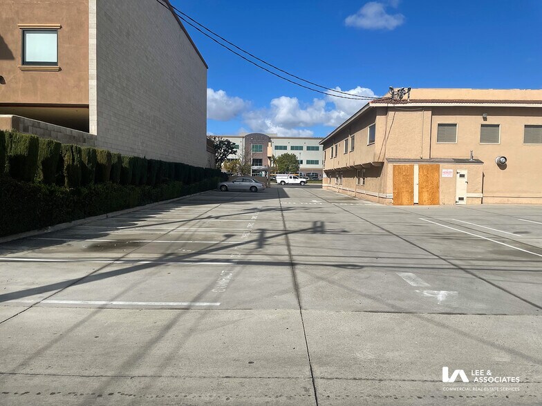 More Photos Of 3772 Katella Ave, Los Alamitos Medical For Sale