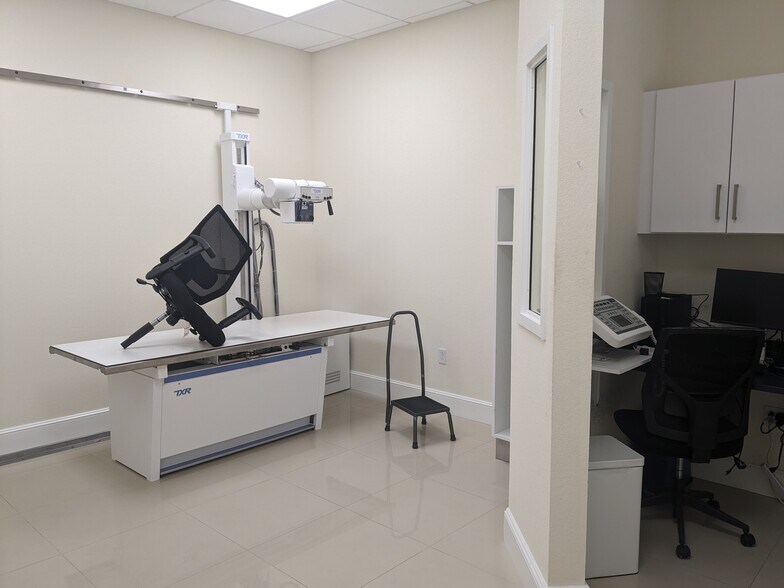 More Photos Of 2839 Carlisle Blvd NE, Albuquerque Unknown For Lease