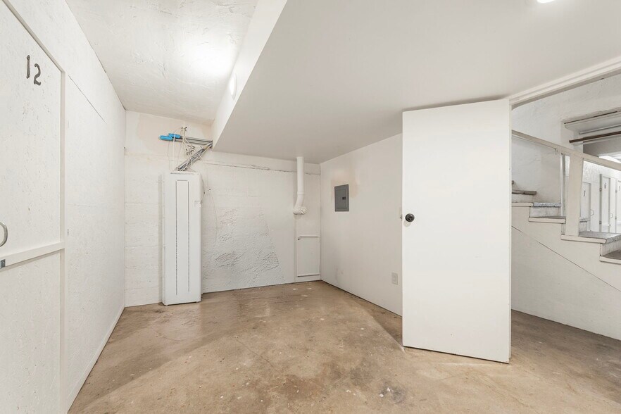 More Photos Of 1827 E 4th St, Long Beach Apartments For Sale