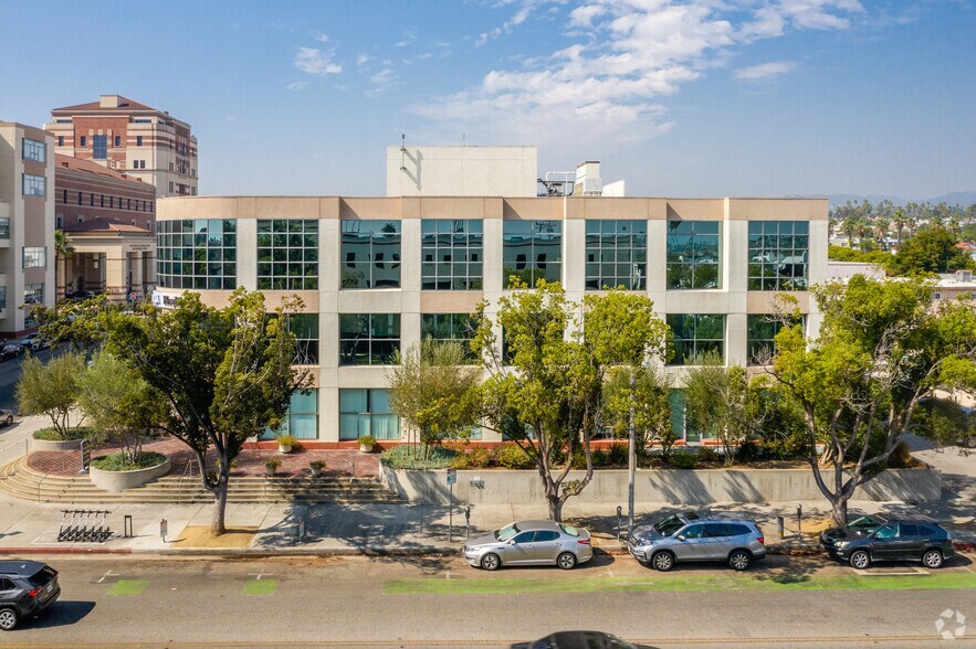 More Photos Of 1245 16th St, Santa Monica Medical For Lease