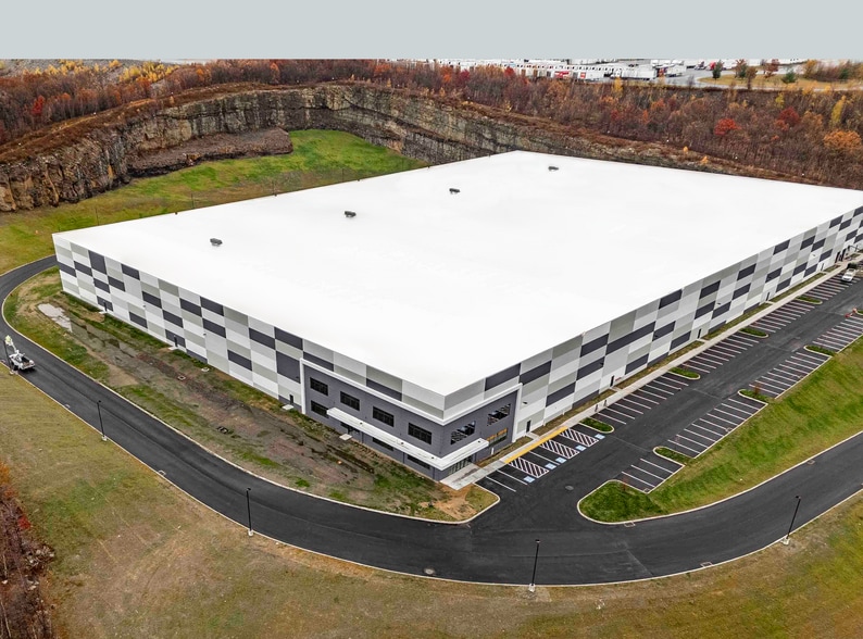 Primary Photo Of Valley View Dr, Jessup Distribution For Lease