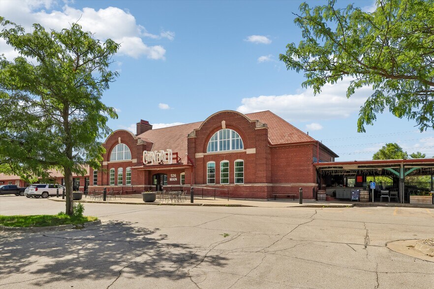 More Photos Of 535 Main St, Ames Office For Lease