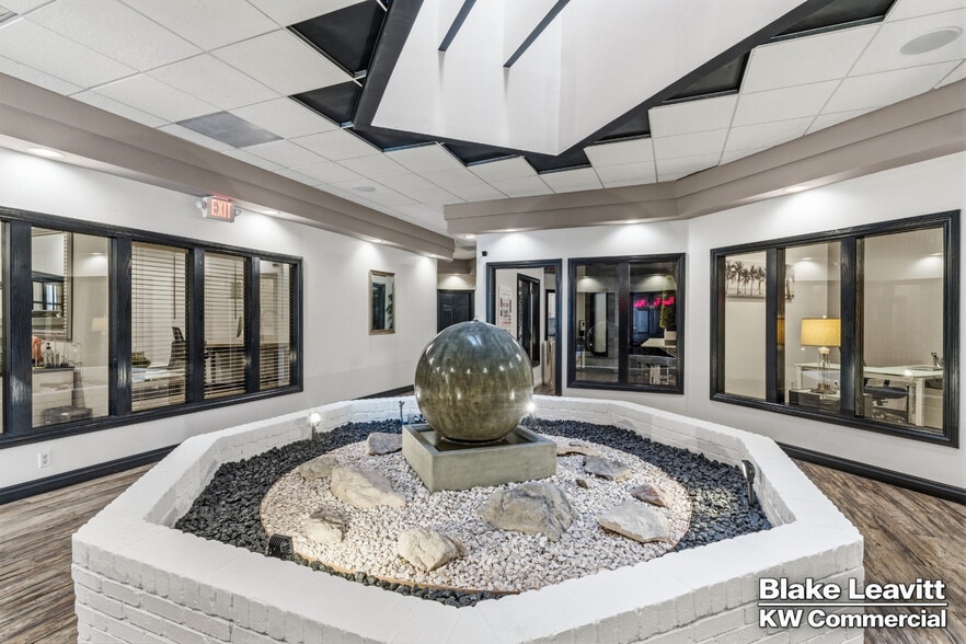 More Photos Of 5844 S Pecos Rd, Las Vegas Medical For Sale