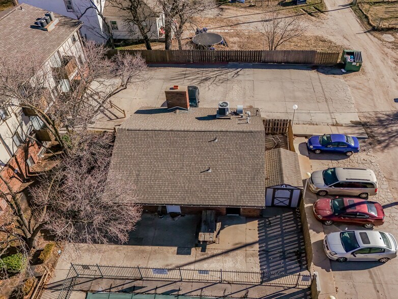 More Photos Of 401 E Avenue A, Hutchinson Apartments For Sale