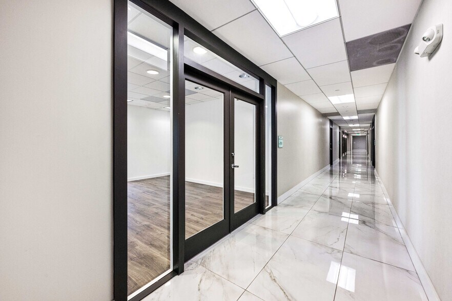 More Photos Of 150 SE 2nd Ave, Miami Office For Lease