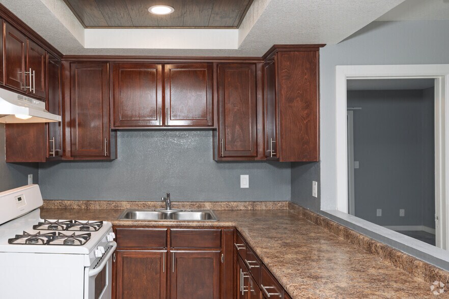 More Photos Of 420-422 S Birch St, Santa Ana Apartments For Sale