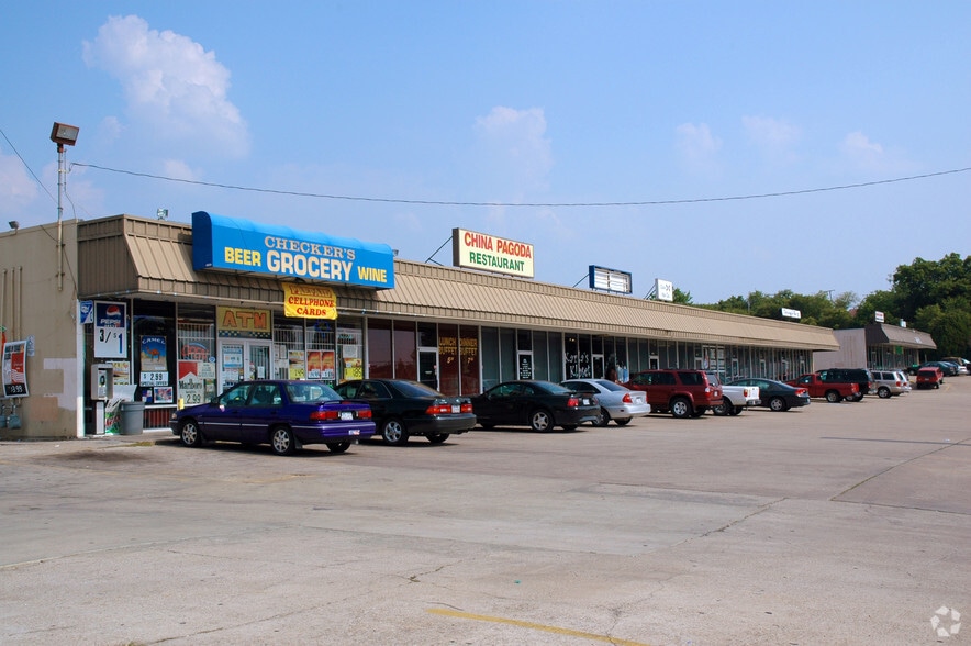 More Photos Of 3001-3027 Lackland Rd, Fort Worth Freestanding For Sale
