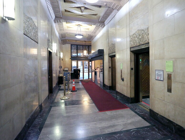 More Photos Of 850 S Broadway, Los Angeles Loft Creative Space For Lease