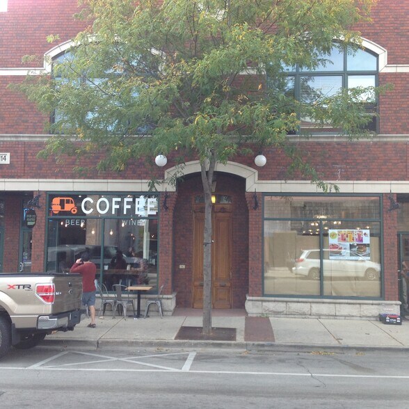 More Photos Of 120-124 N Main St, Wheaton Freestanding For Lease