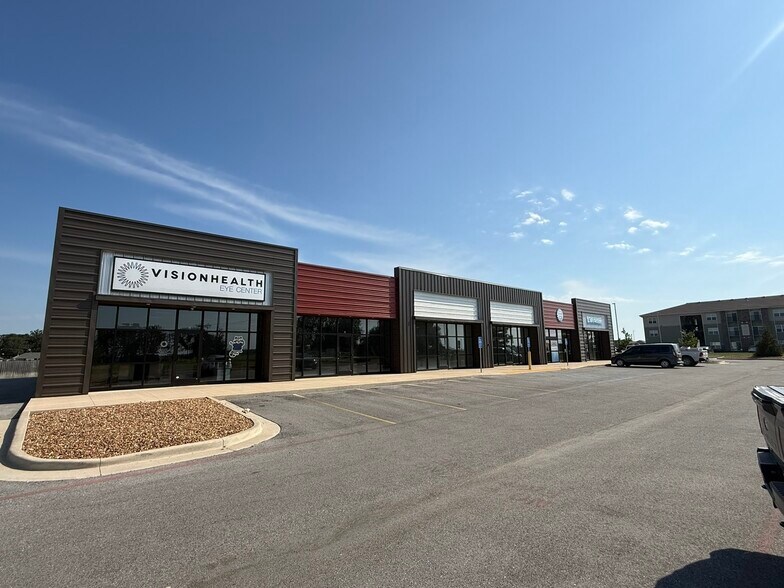 Primary Photo Of 911 Center St, Rogersville General Retail For Lease