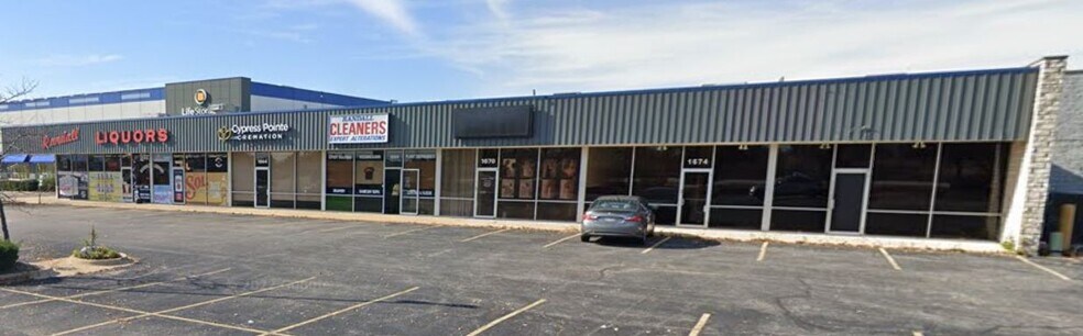 Primary Photo Of 1650-1674 N Randall Rd, Aurora Storefront For Lease