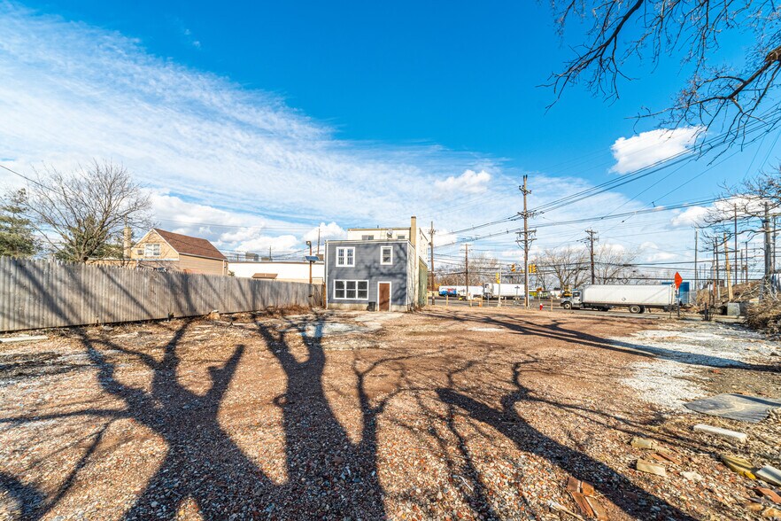 More Photos Of 15-17 Henry St, Secaucus Land For Sale