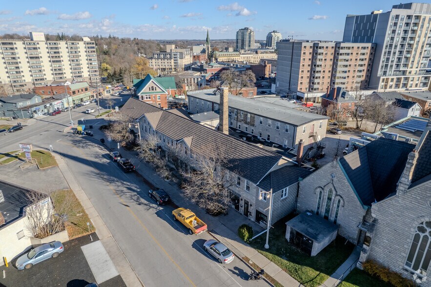 More Photos Of 27 Suffolk St W, Guelph Apartments For Lease