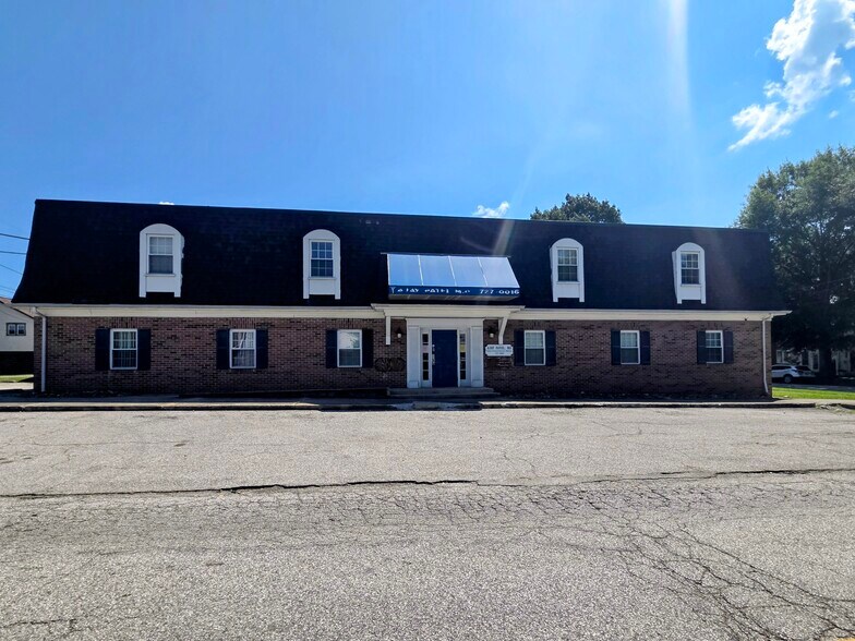 More Photos Of 450 2nd St, Saint Albans Office For Sale
