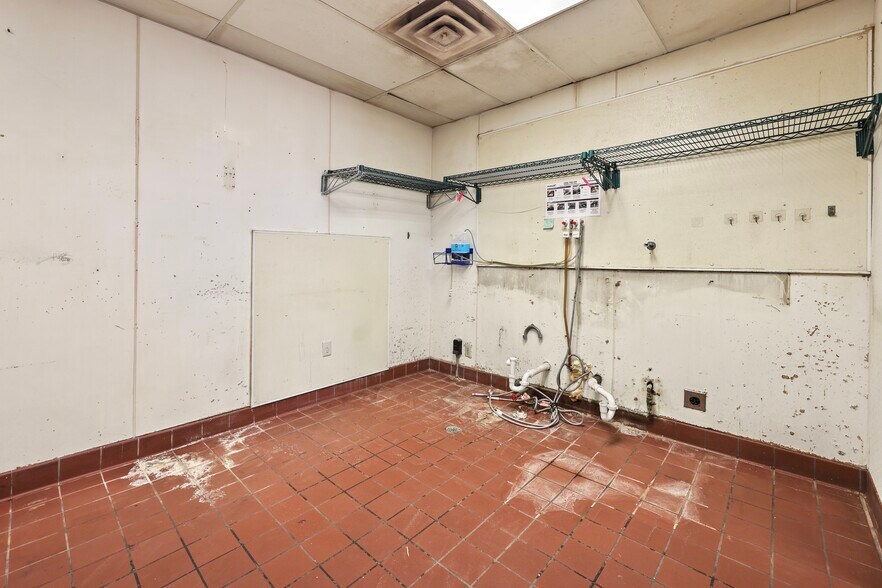 More Photos Of 105 1st St W, Milaca Multifamily For Sale