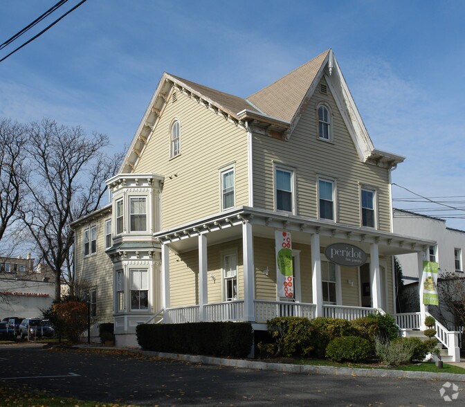 Primary Photo Of 112 Mason St, Greenwich Office For Lease