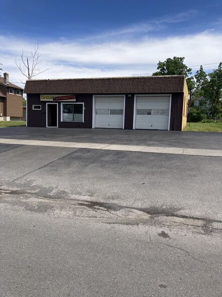 Primary Photo Of 2017 Sunset Ave, Utica Auto Repair For Sale