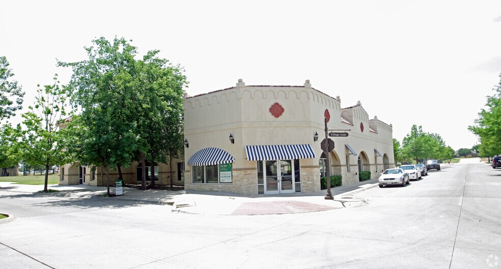 More Photos Of 60 Village Ln, Colleyville Office For Lease