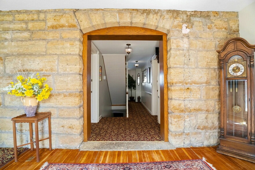 More Photos Of 305 River St, Osceola Hospitality For Sale