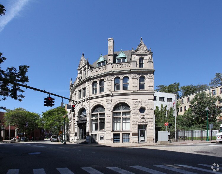 More Photos Of 4 Broadway, Norwich Office For Sale