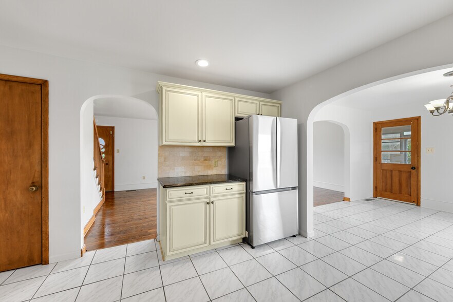 More Photos Of 140 Shartlesville Rd, Bernville Warehouse For Sale