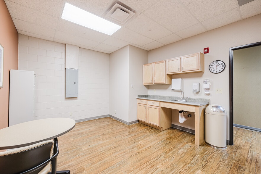 More Photos Of 2715 Argent Ave, Elko Unknown For Lease