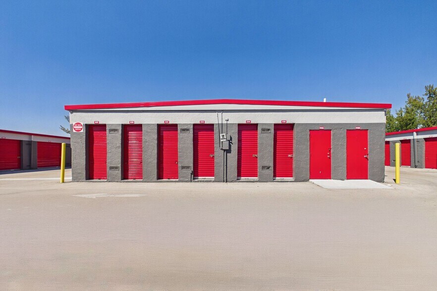 More Photos Of 450 Ansin Blvd, Hallandale Beach Self Storage For Sale