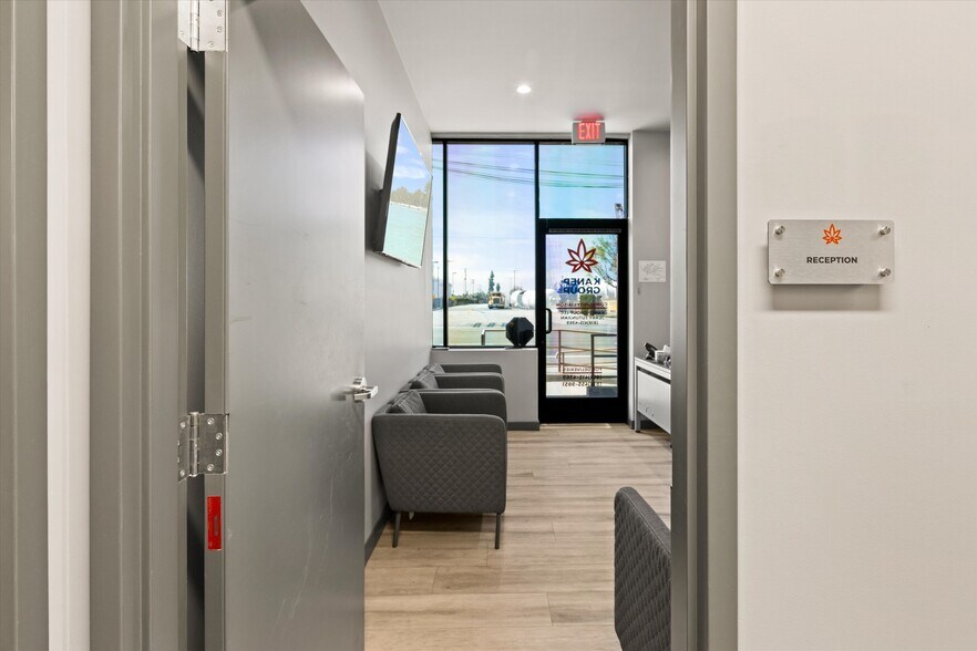 More Photos Of 6250 Paramount Blvd, Long Beach Warehouse For Sale