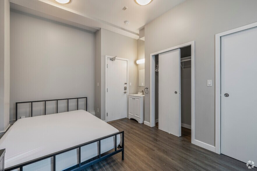 More Photos Of 392 11th St, Oakland Apartments For Sale