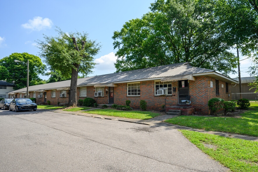Primary Photo Of 2418 Eufaula Ct, Birmingham Apartments For Sale