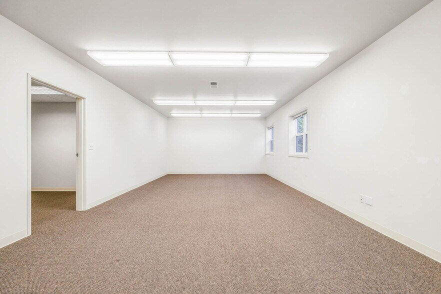 More Photos Of 705 9th St, Florence Medical For Lease