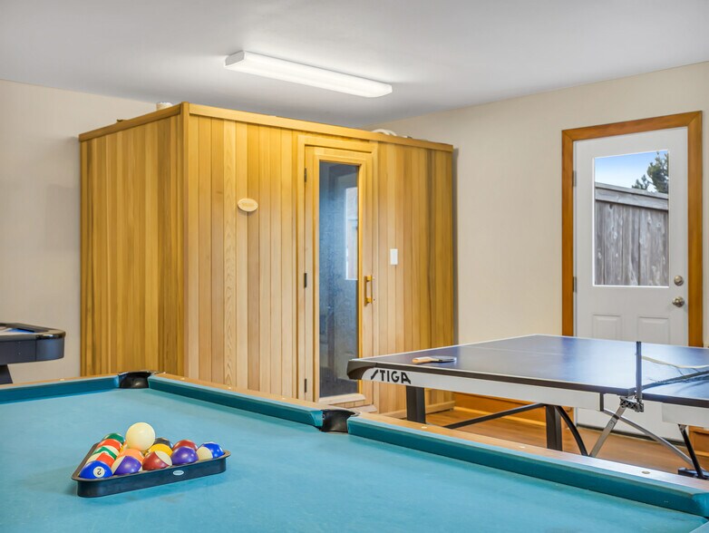 More Photos Of 1021 Promenade, Seaside Specialty For Sale