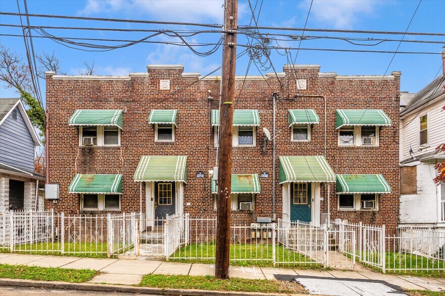 More Photos Of 2513-2515 22nd St NE, Washington Apartments For Sale