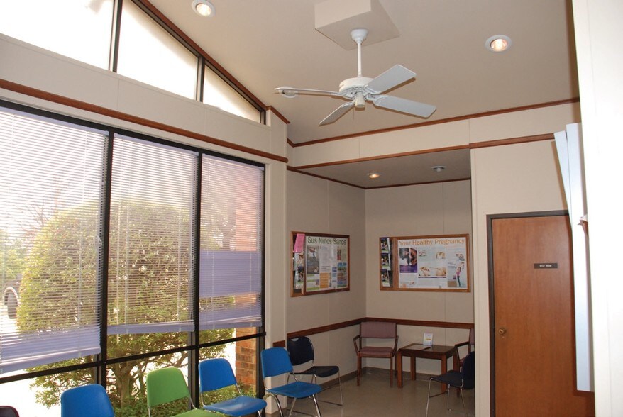 More Photos Of 2231 Peggy Ln, Garland Medical For Sale