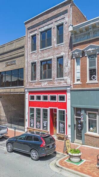 More Photos Of 125 Franklin St, Clarksville Storefront Retail Residential For Sale