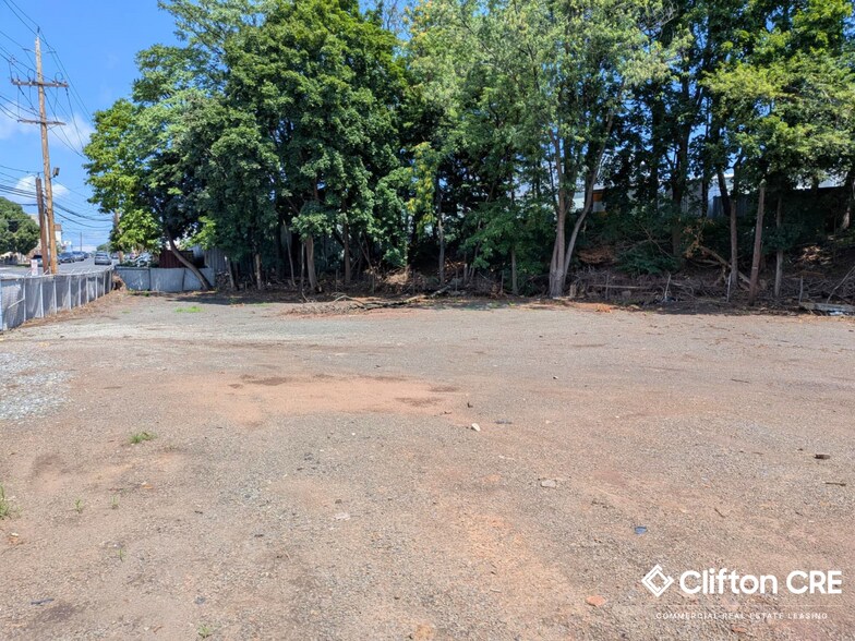 More Photos Of 125 Long Ave, Hillside Land For Lease