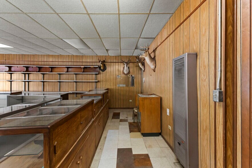 More Photos Of 1375 W San Antonio St, New Braunfels Freestanding For Sale