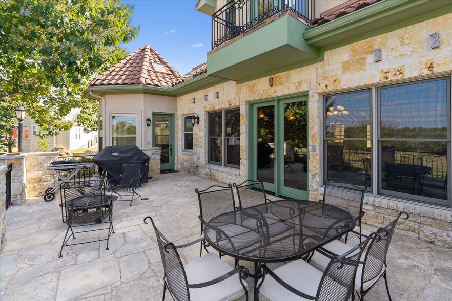 More Photos Of 1092 FM 3000, Elgin Specialty For Sale