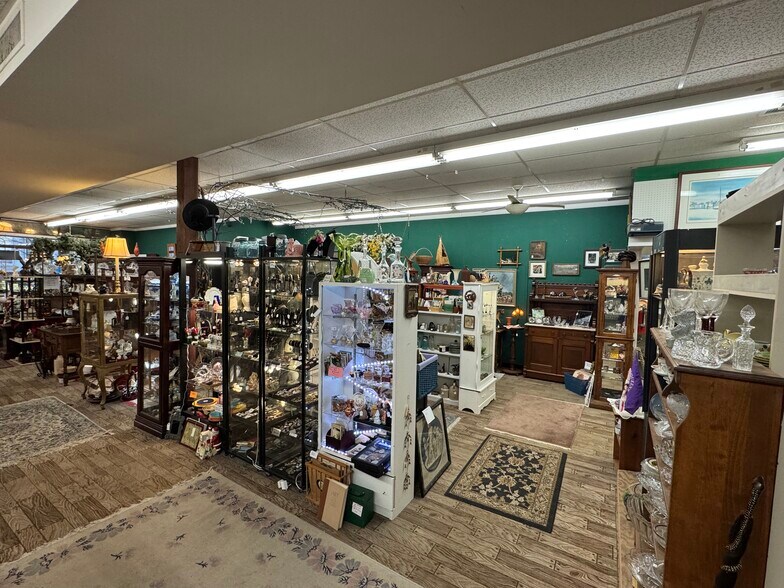 More Photos Of 248 W Broad St, Falls Church Storefront Retail Office For Sale