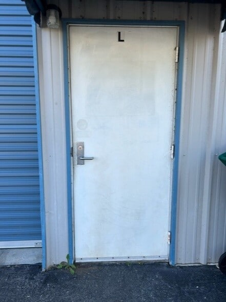 More Photos Of 3384 NE 34th ave, Wildwood Unknown For Lease