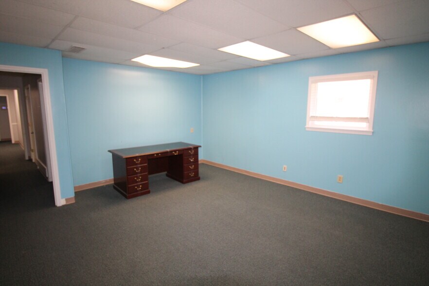 More Photos Of 419 S York St, Gastonia Medical For Sale